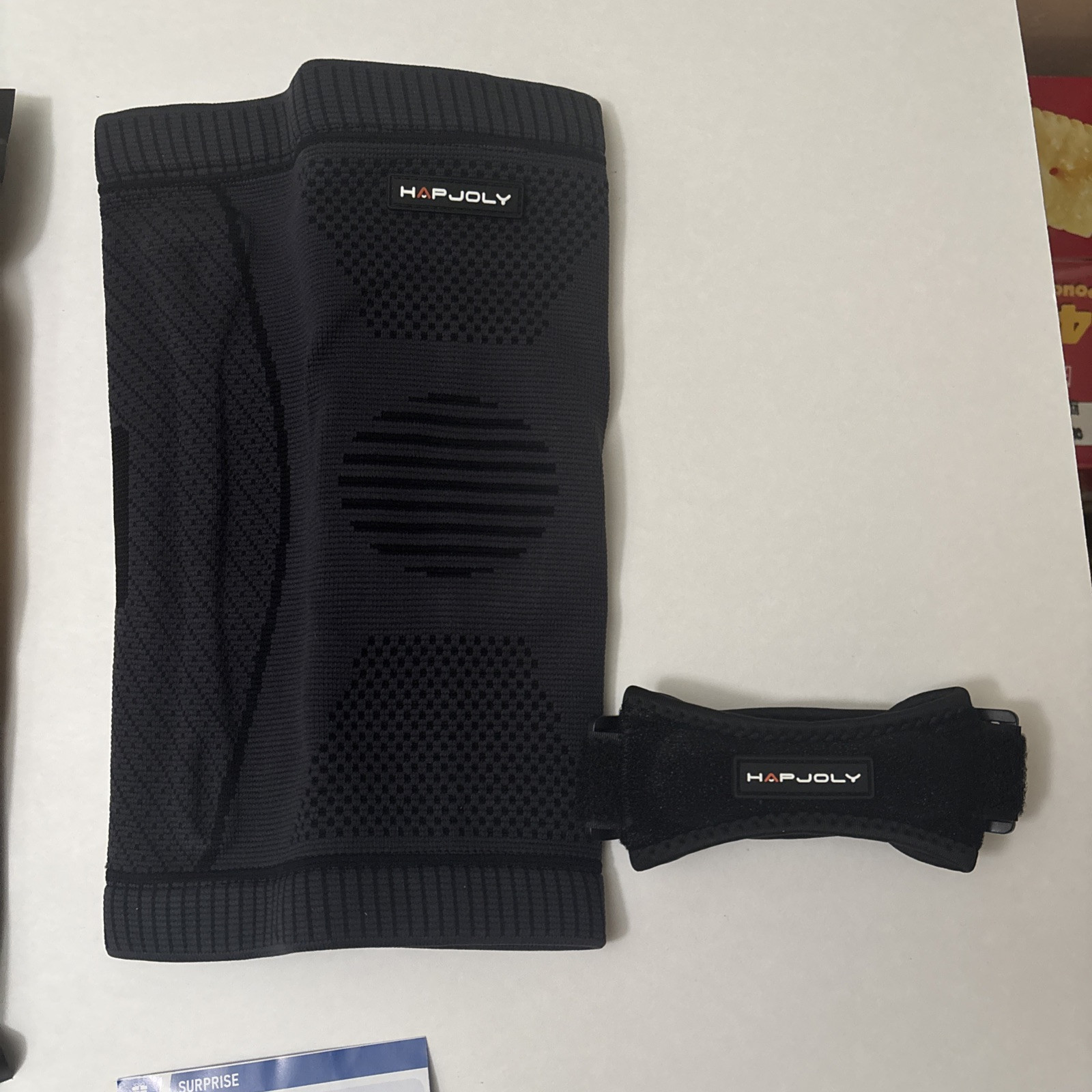 XL Hapjoly 2 Piece Silicone Pad Spring Strip Support Compression Knee Brace