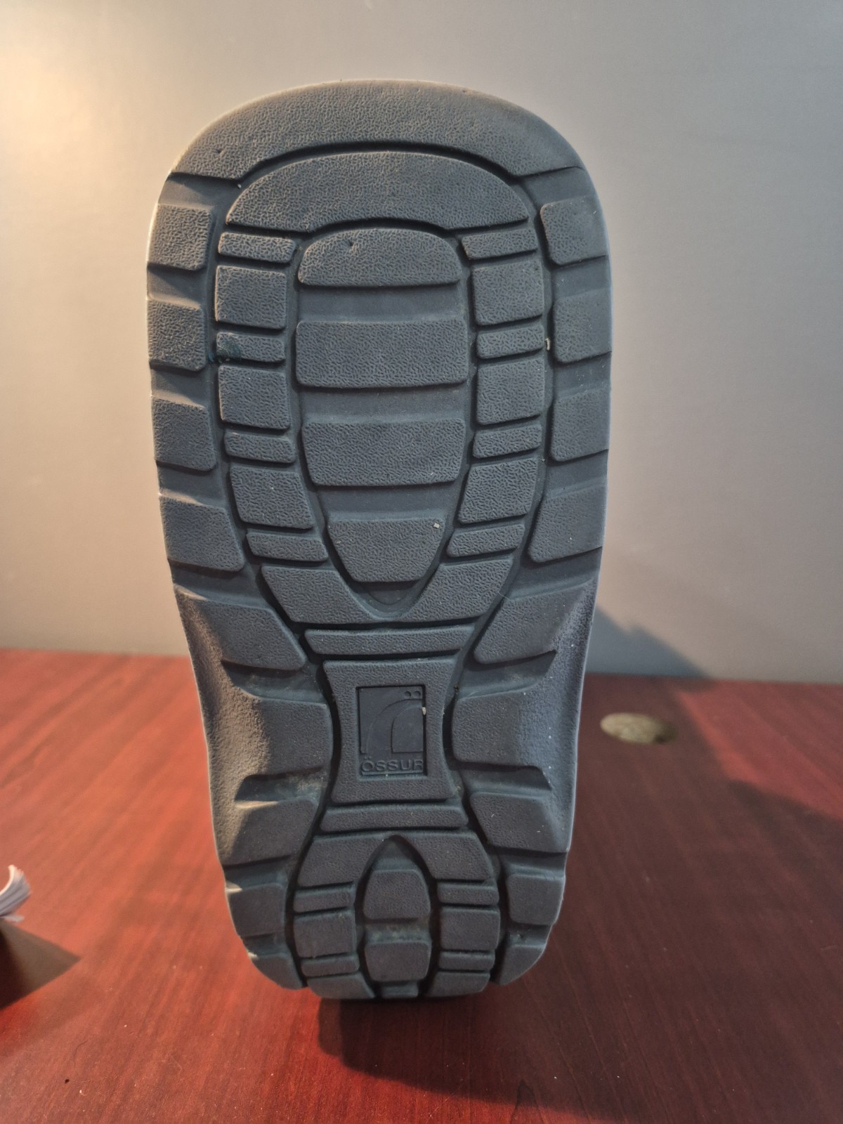 Ossur Rebound Air Walker Boot Size Small