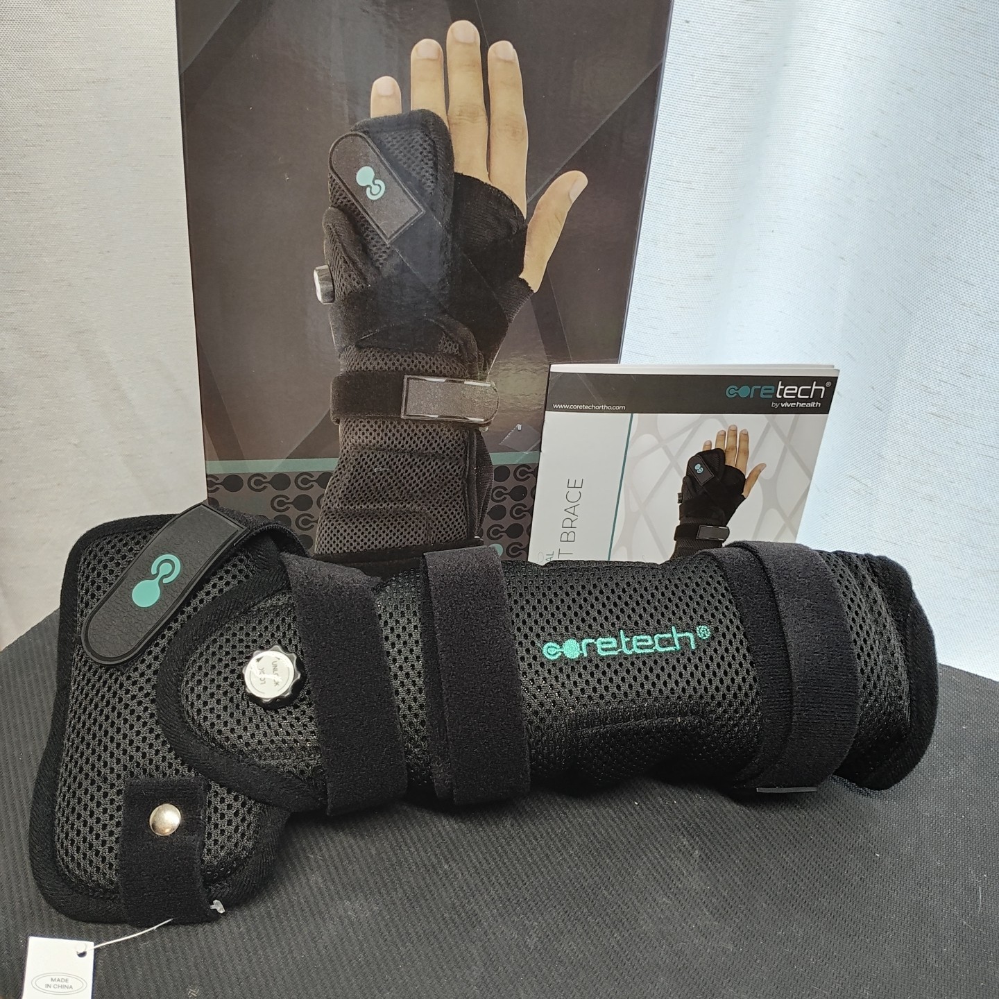 CORETECH 916 Left/Right Universal Wrist Brace/Splint – Black New Open Box