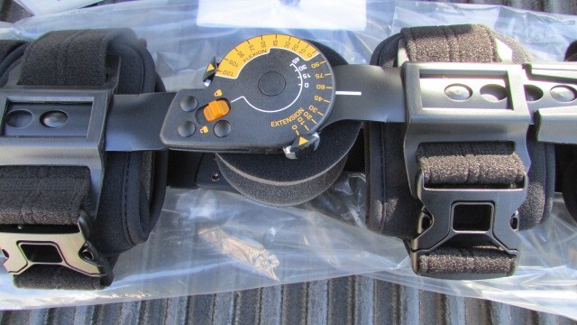 New Ottobock 50k204 Cool Xeleton Knee Brace abcd