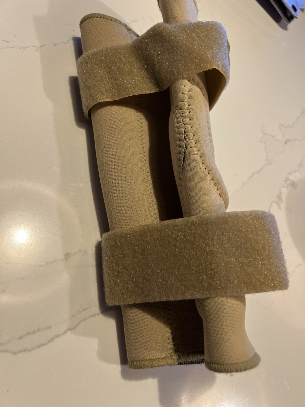 FLA Stabilizing Patella Knee Brace Composite Hinges (Beige) XS New, No Box