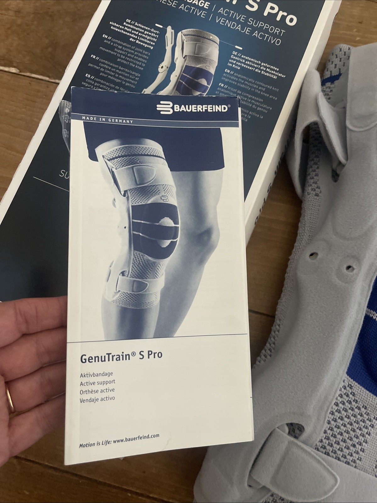 Kniebandage Bauerfeind GenuTrain S Pro Right Size 1