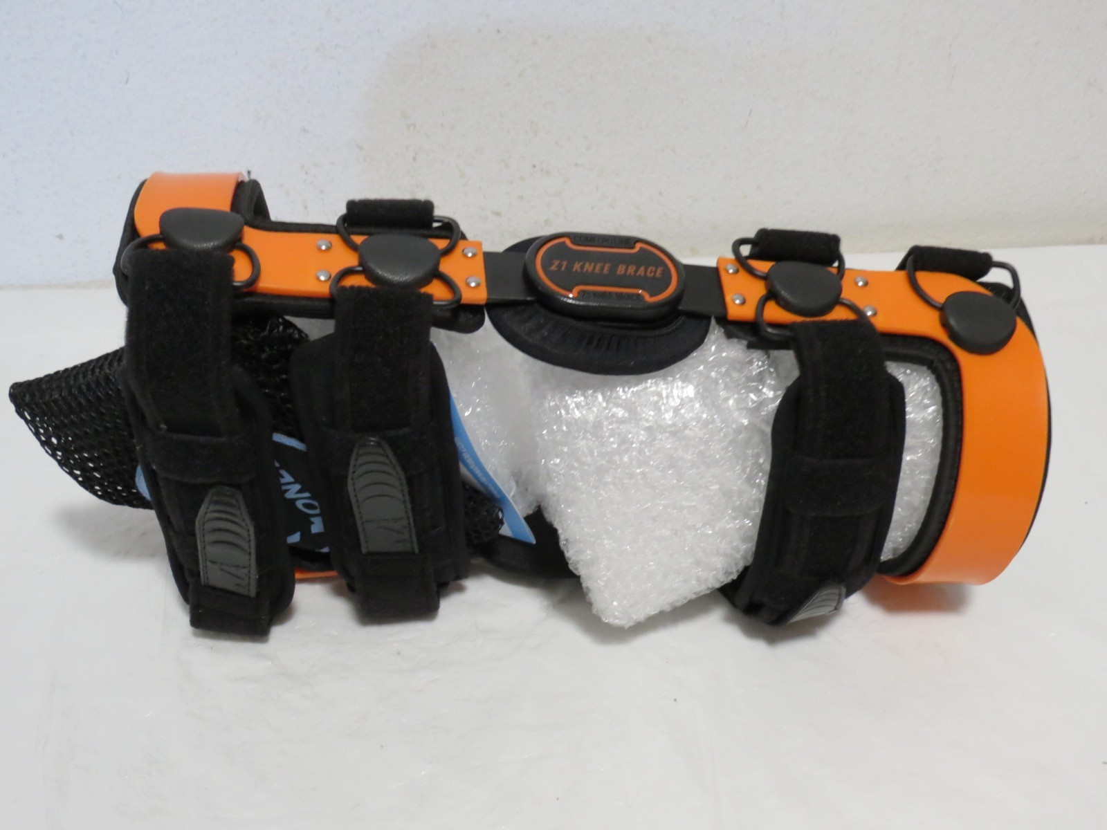 Z One Z1 K2 Knee Brace for ACL Ligament Sports Injuries Size S16 Men & Women
