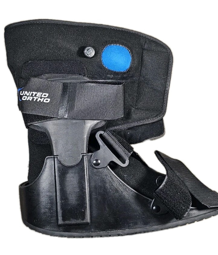 United Ortho Short Cam Walker Fracture Boot, Large Black See Description