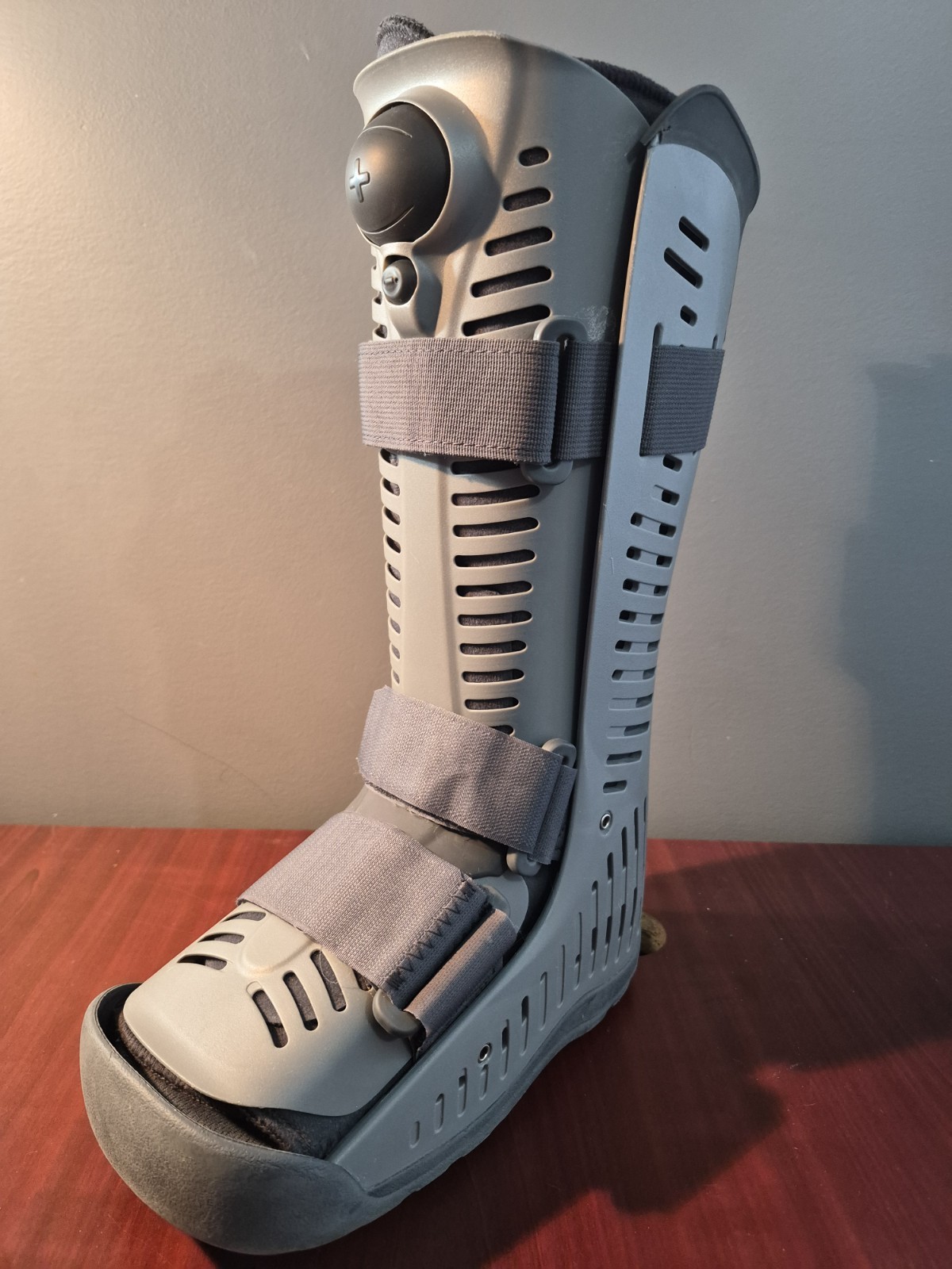 Ossur Rebound Air Walker Boot Size Small