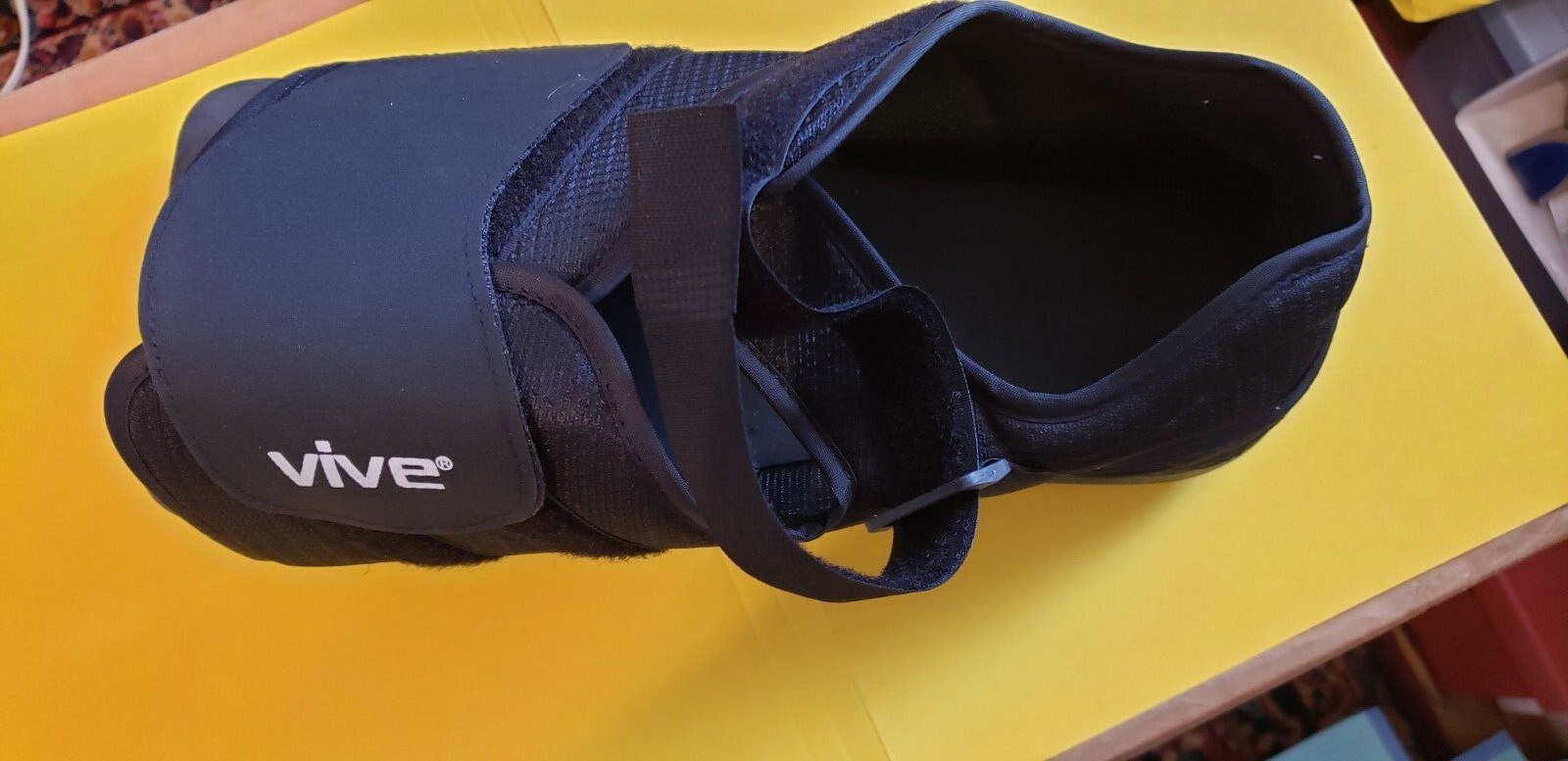 NEW – MINT Condition Vive Post Op Shoe – X-Large SUP1036XL