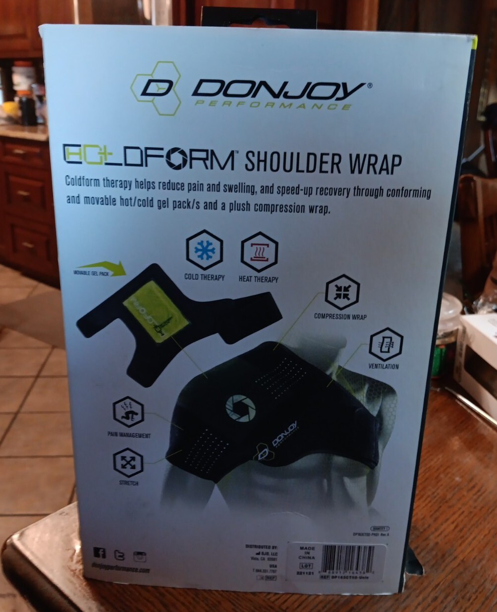 Donjoy Performance Coldform Hot Cold Therapy Shoulder Wrap pack Ice Pad Read