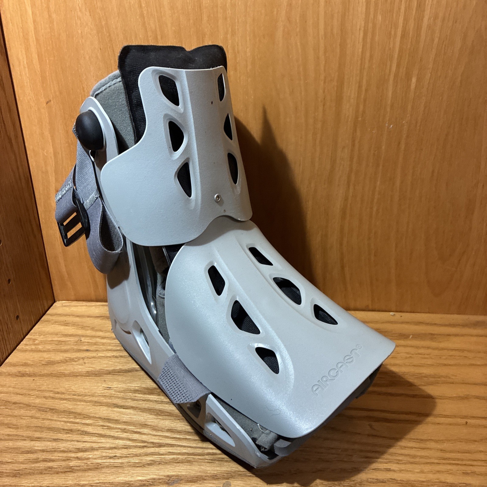 Aircast AirSelect Elite Walker Brace/Walking Boot, DJO (Short) Size Large (6C)