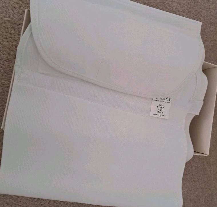 Lumbar Support belt brace Freeman Model E1202 Small. See Photo For Measurement