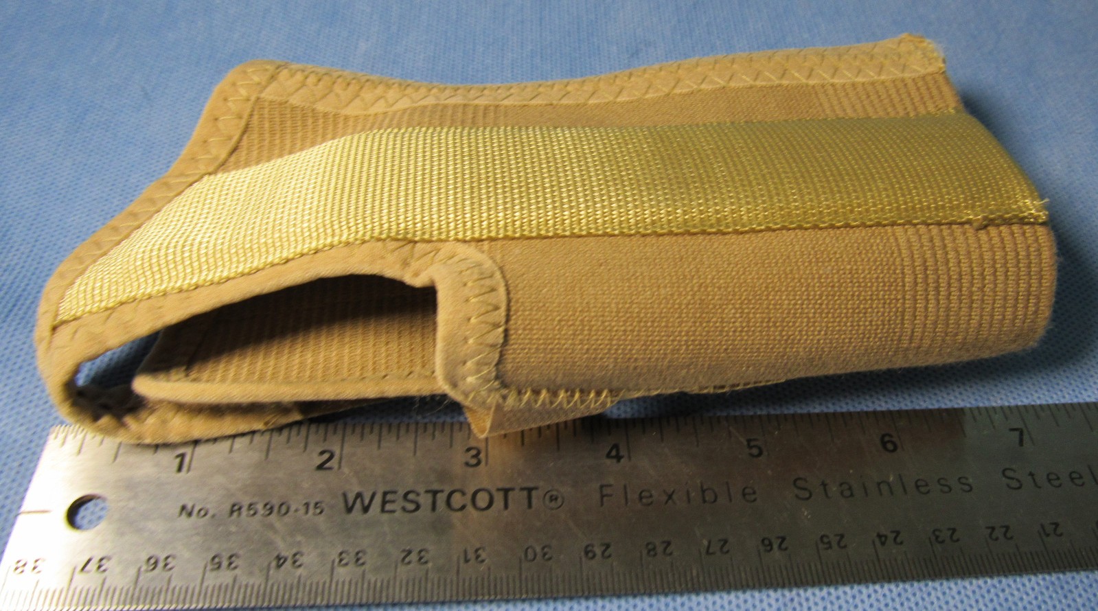 AliMed 5765 Freedom Wrist Left Medium Support Brace Short Tan Elastic New in Box