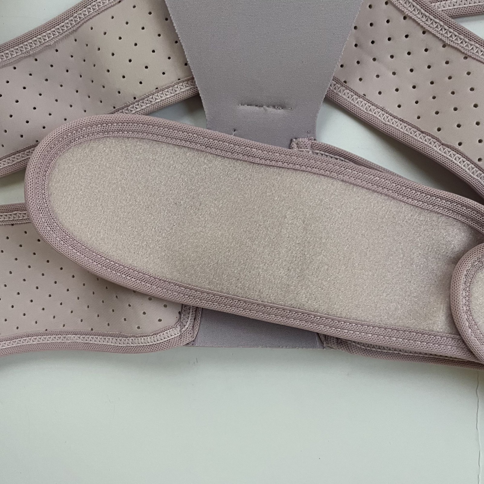 Back Brace Adjustable Light Pink Posture Corrector S-M Upper Back Adjustable