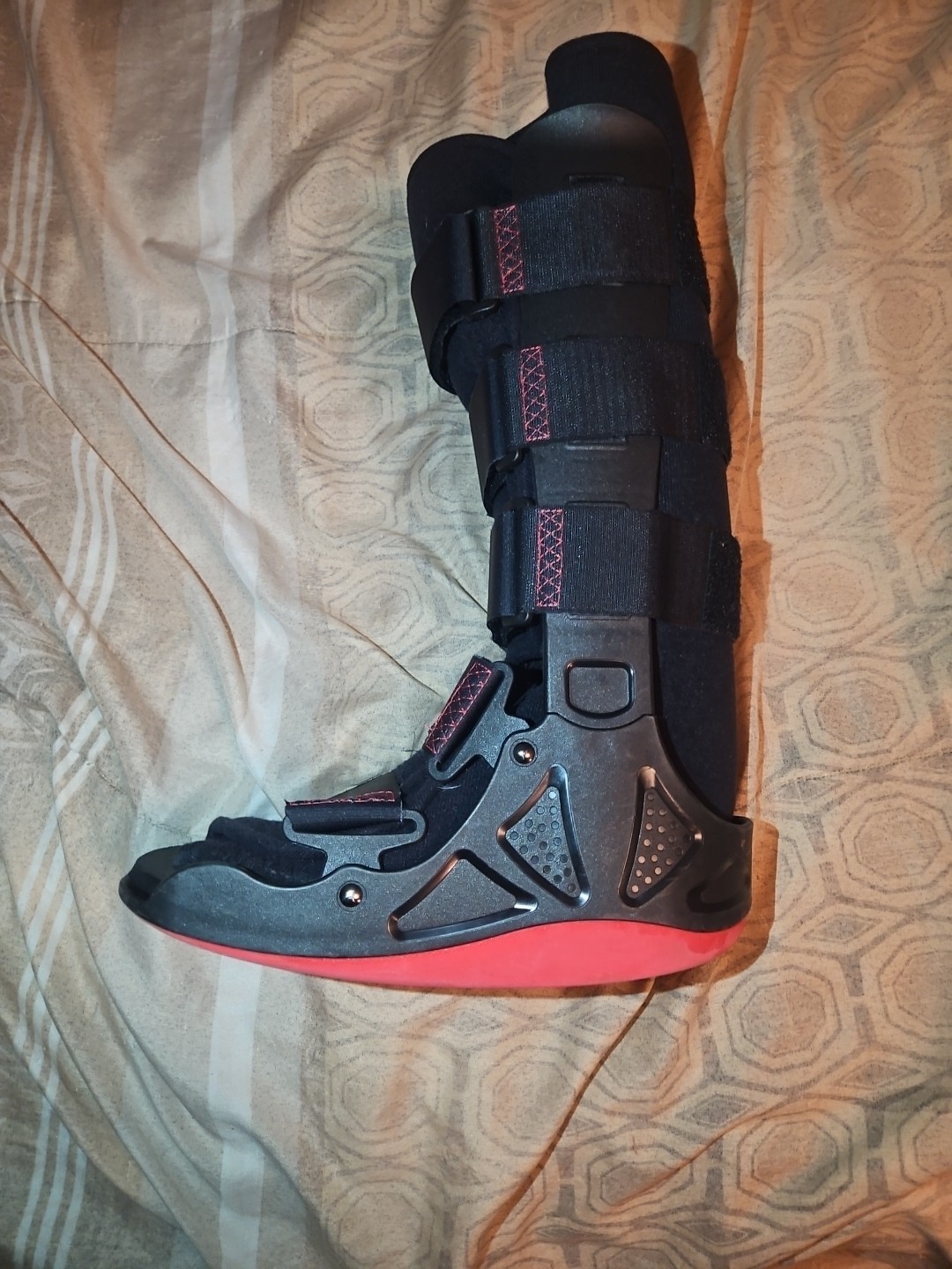 Xcel Trax Orthopedic Walking Boot Size Medium **USED**