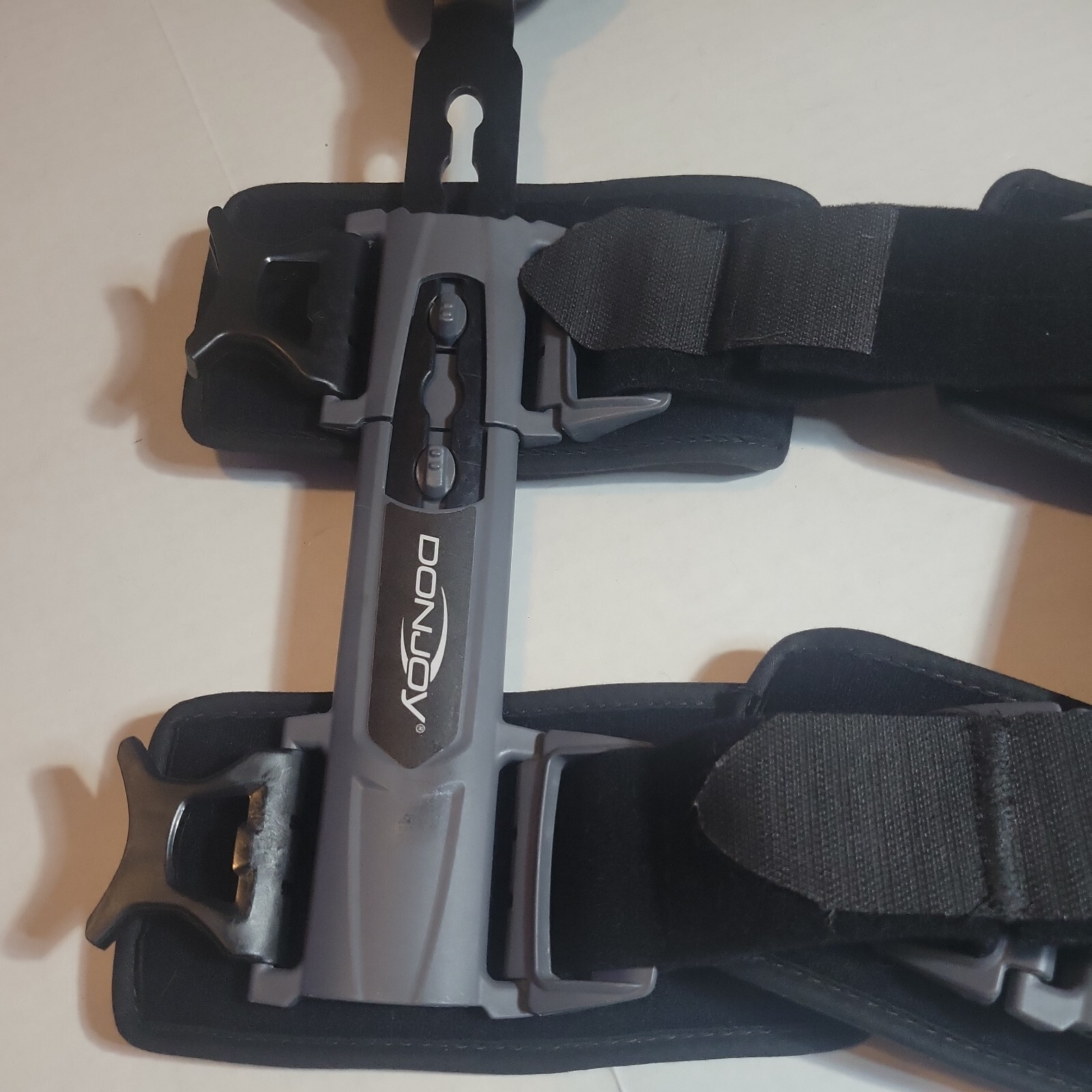 DonJoy Cool X-Act Rom Flexion Extension Post-Op Adjustable Knee Leg Brace L or R