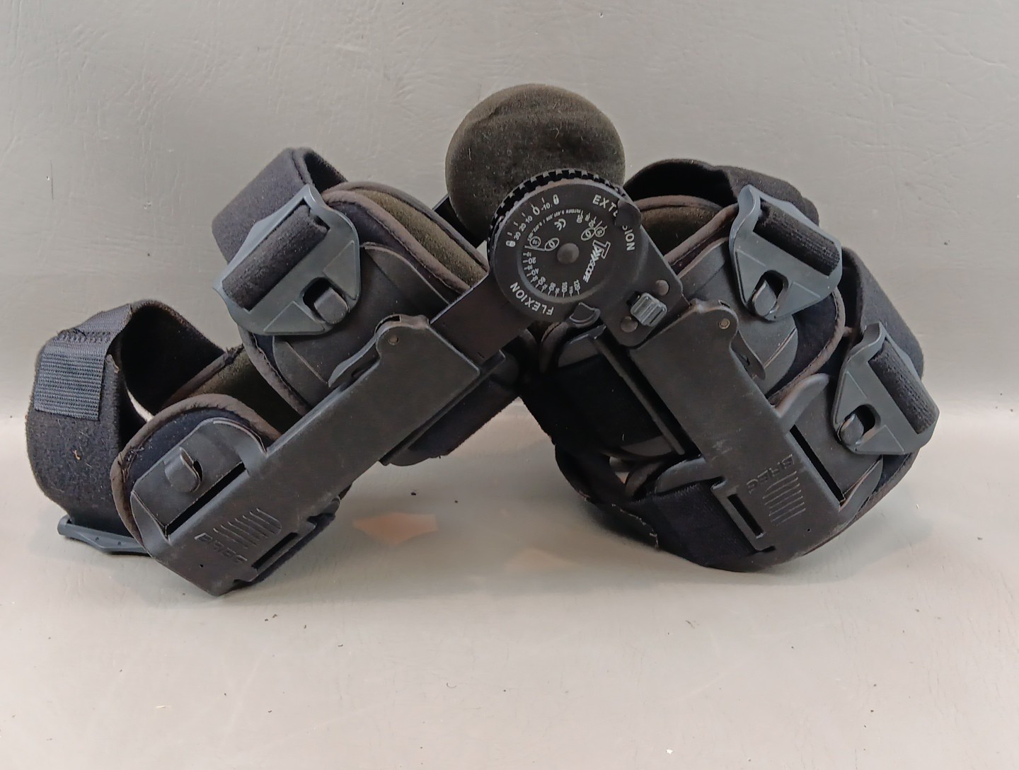 Breg Post Op T Scope Premier Knee Brace Black Padded Adjustable Left/Right