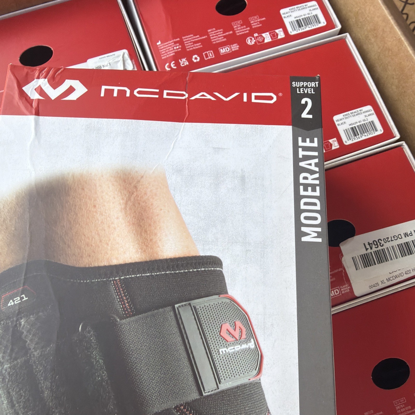 Mcdavid Level 2 Knee support w/ stays size large 15-16”