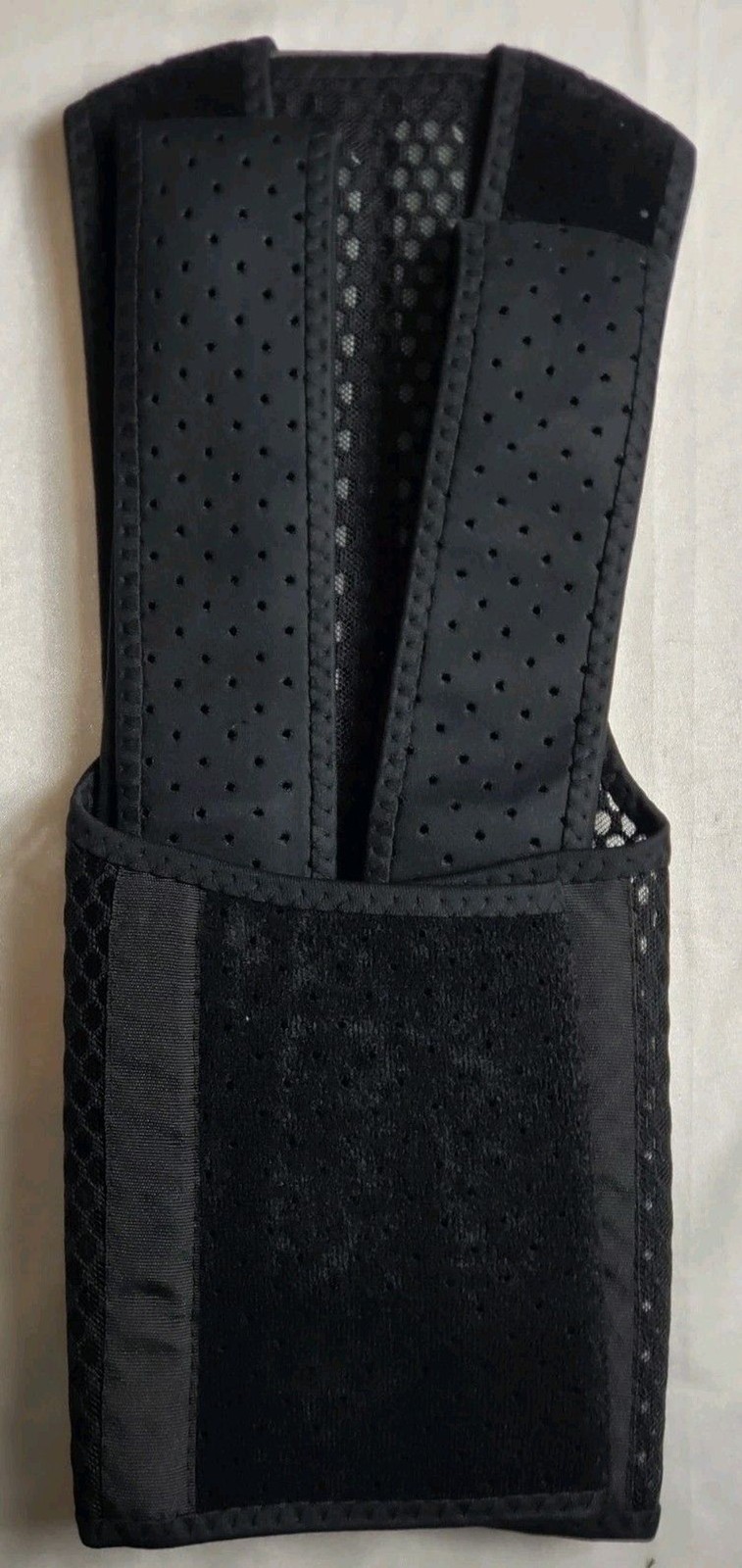 (Hipzo) Adjustable posture Corrector For Men And Women SZ Medium New Sealed NWT.