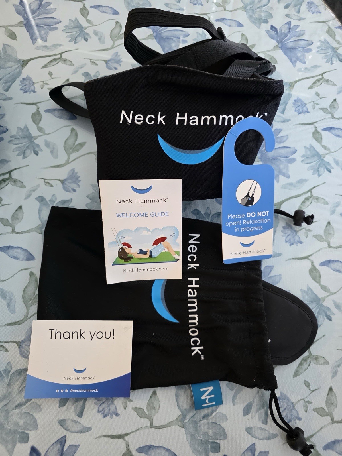 Neck Hammock Stretcher Device