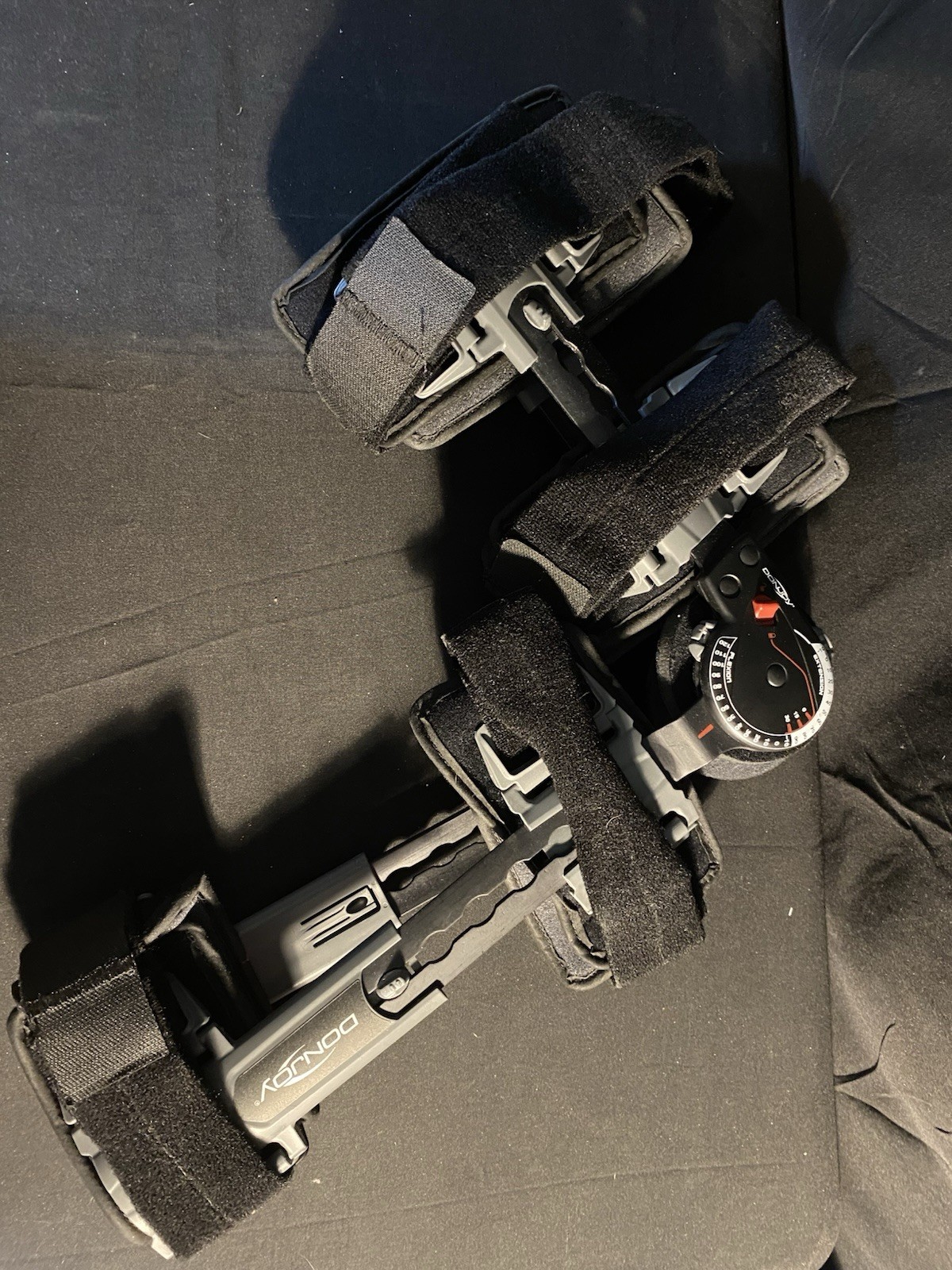 DonJoy Flexion Universal Adjustable Knee Brace, Great Condition.