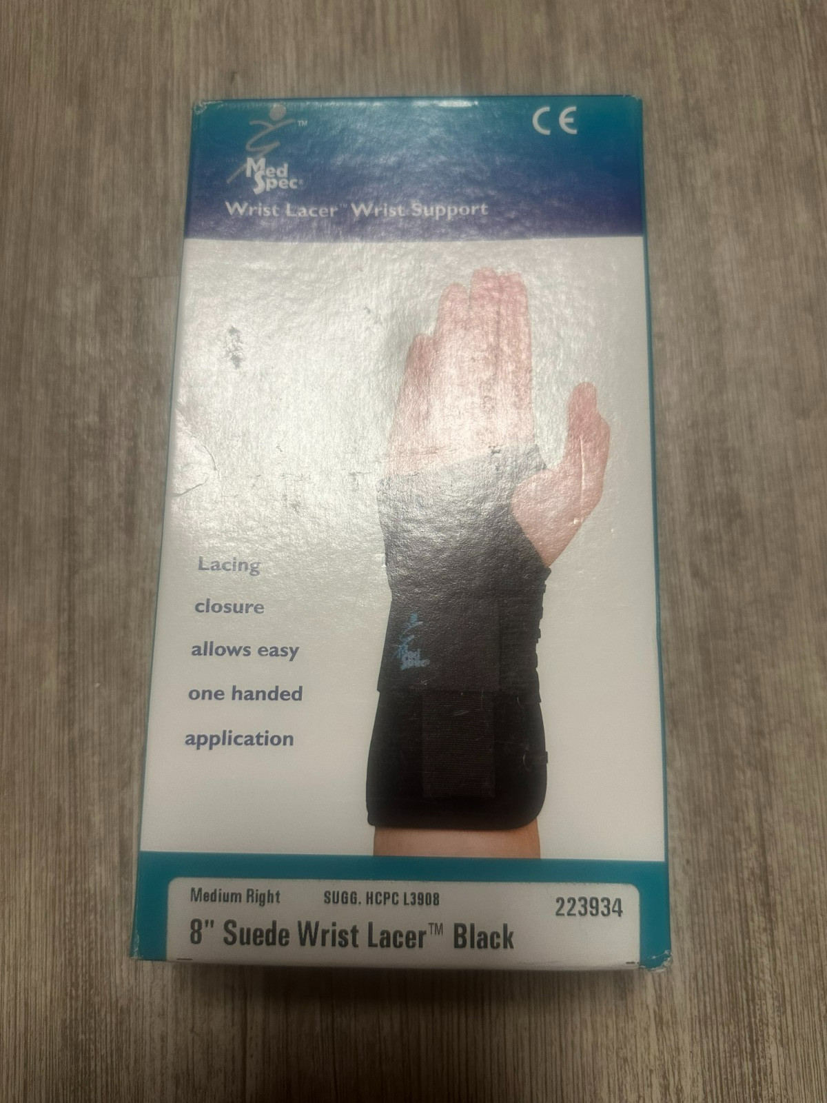 Med Spec 8″ Suede Wrist Lacer Black Medium Right