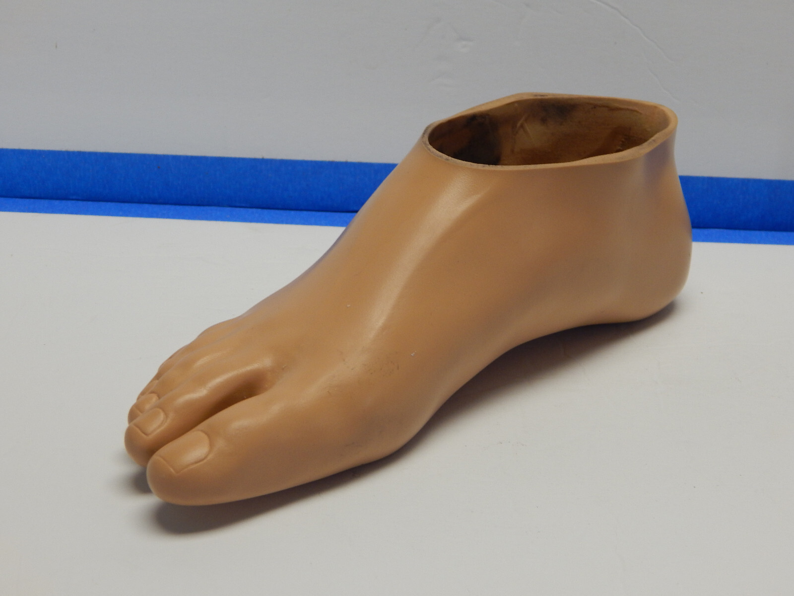 Freedom Innovations Prosthetic Foot Shell Size 24 RIGHT Split Toe