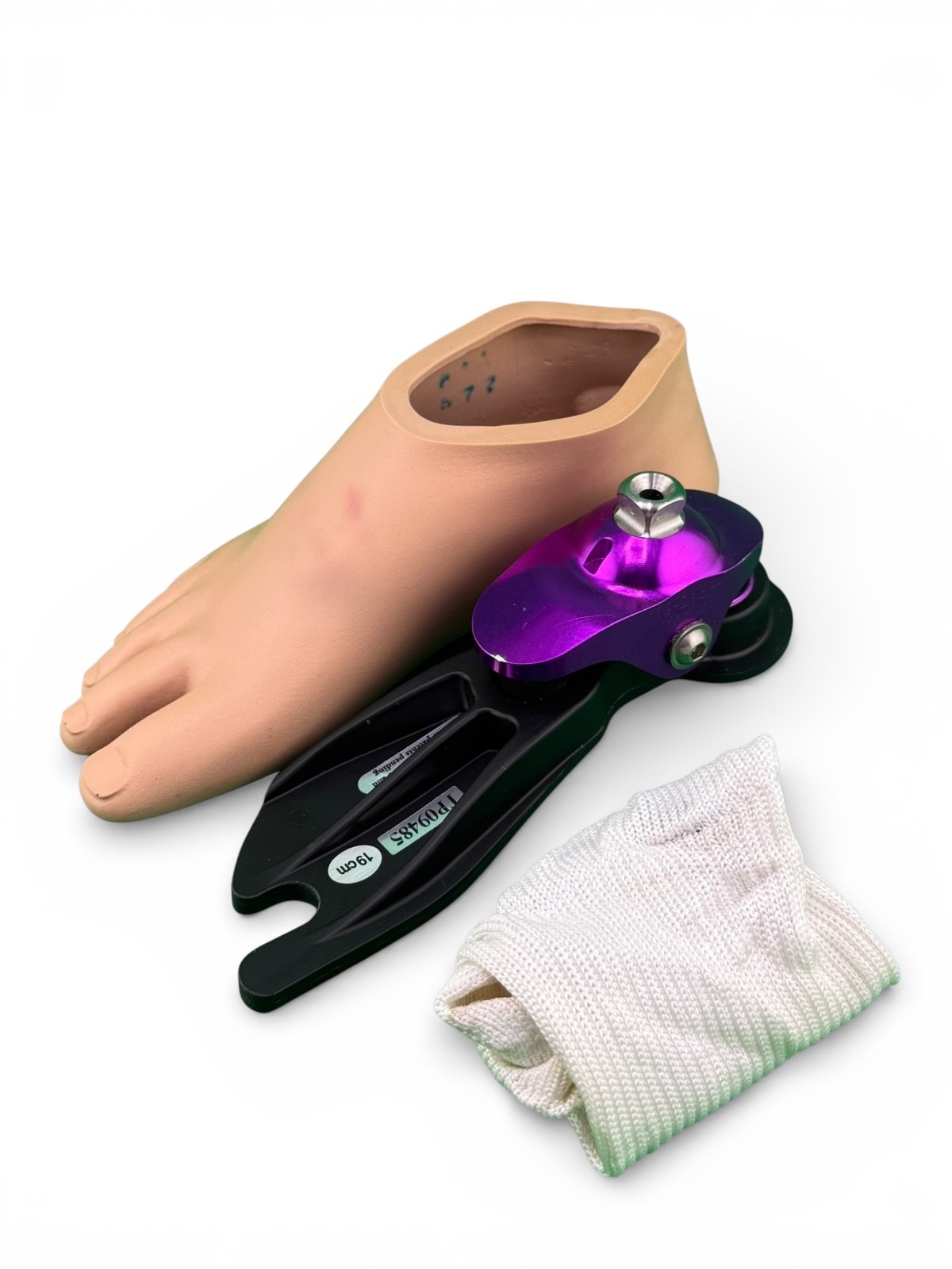 College park pediatric kid truper prosthetic foot. Right. Size 19.