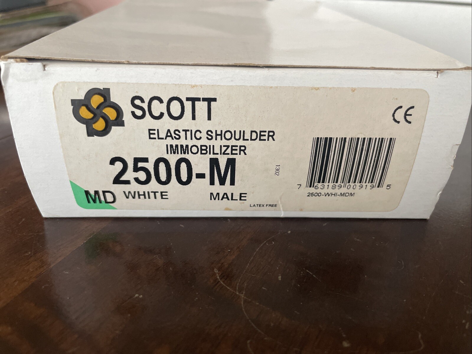 Scott Elastic Shoulder Immobilizer. Male. 2500-M Medium NEW