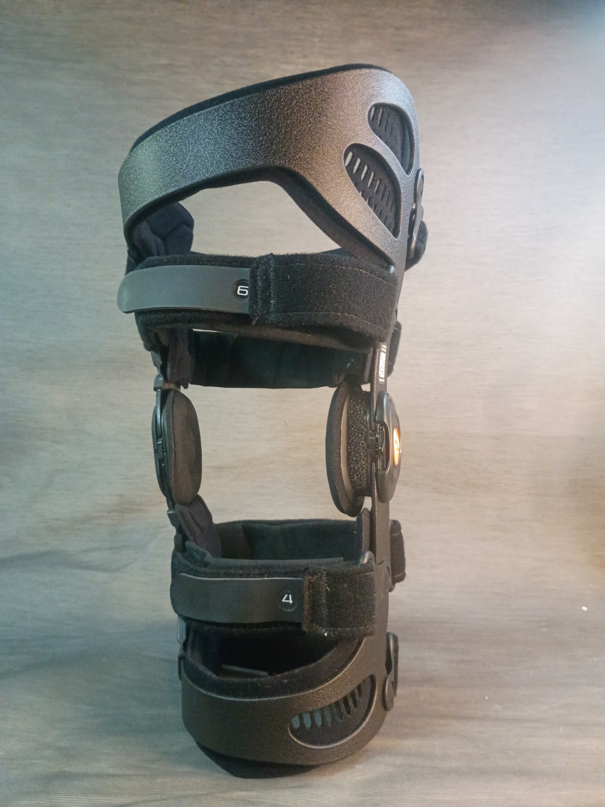Breg • Fusion OA Plus | Knee Brace | LARGE | RIGHT | Osteoarthritis Orthotic