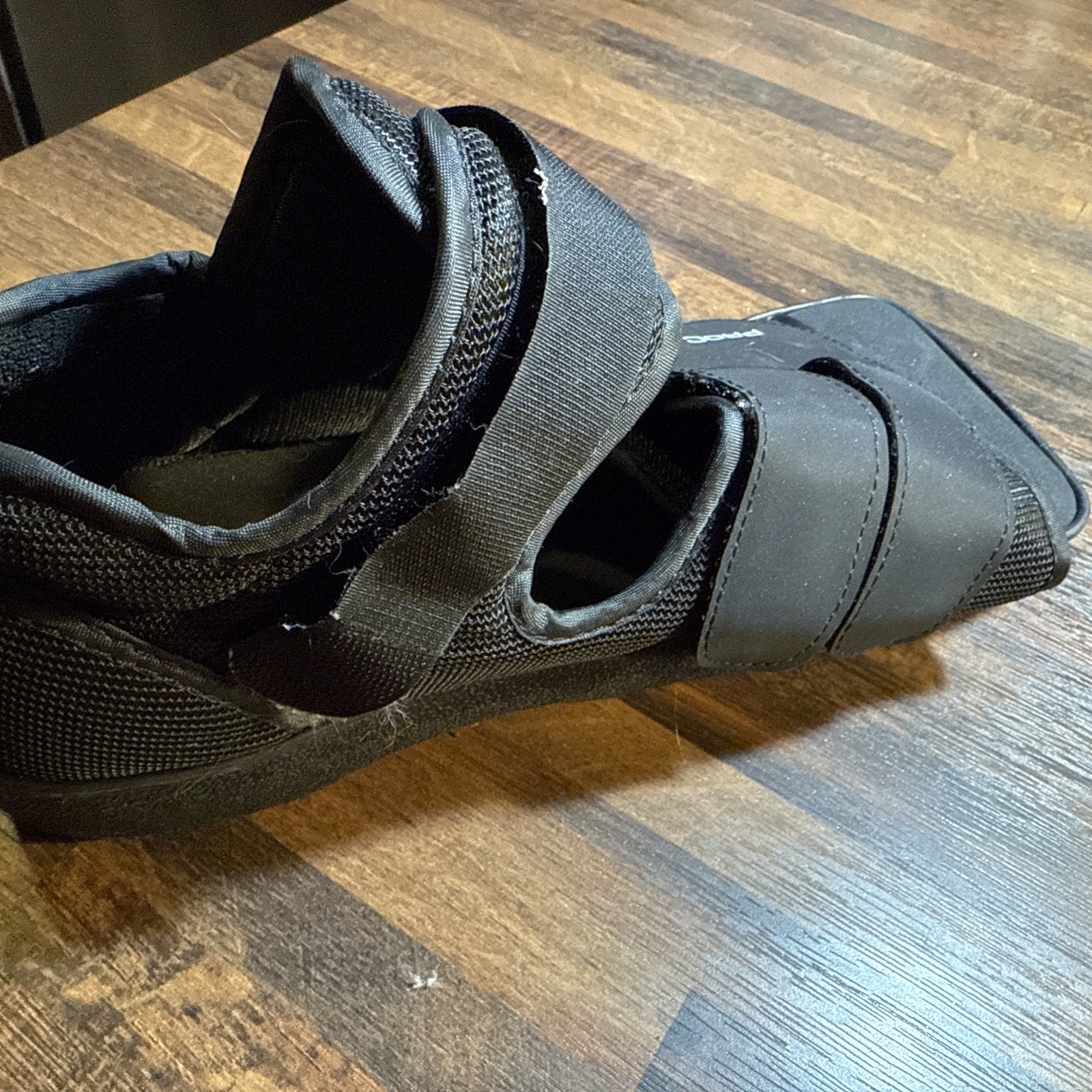 ProCare Squared Toe Post-Op Shoe Size: Medium ( Wear on the left or right )
