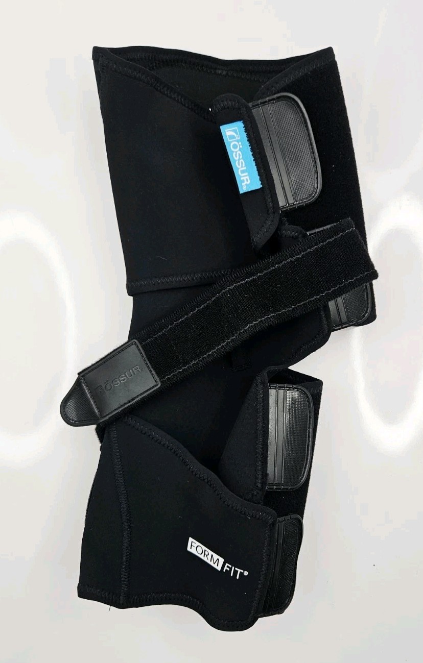 Ossur Formfit Hinged Lateral J Knee Brace Size Small Right Knee