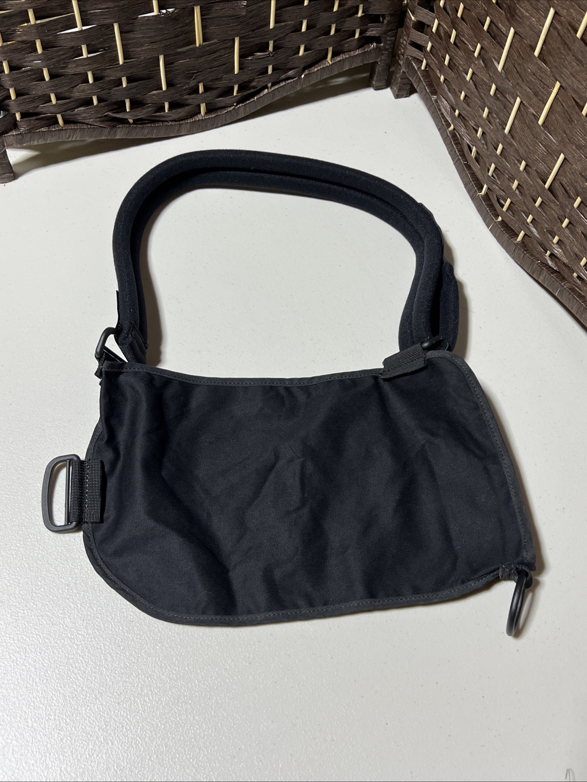 Breg Shoulder Brace Sling Black Medium M Adjustable Padded Stabilizer