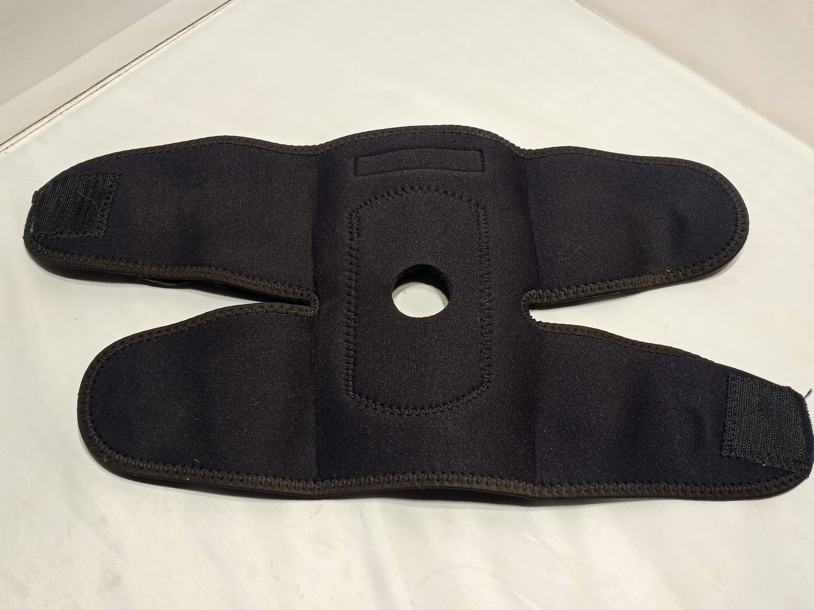Comfortland Universal Hinged Wrap Around Knee Brace CK-110 L1833
