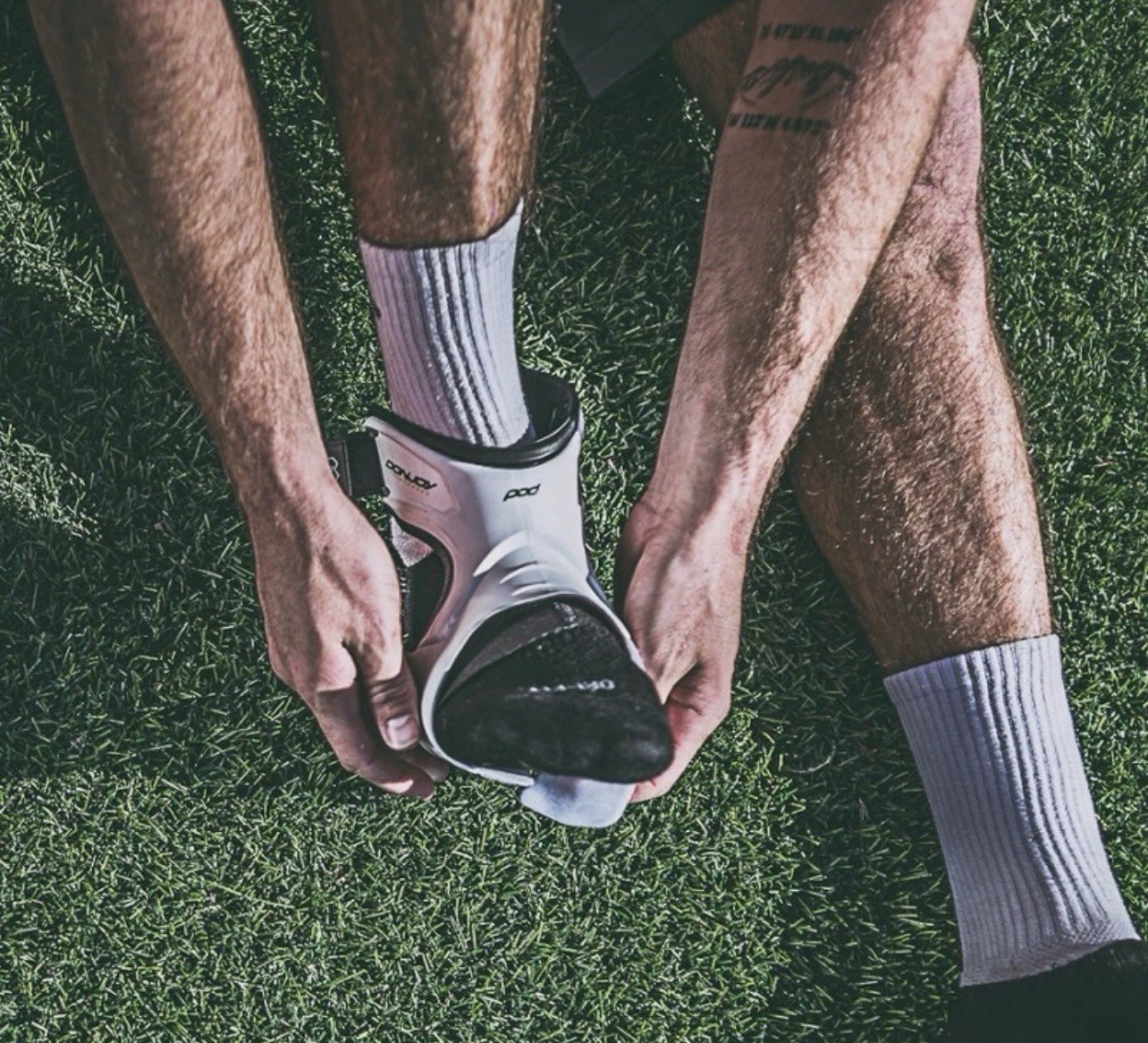 DonJoy Performance Pod Ankle Brace (Left/Large/Black) New