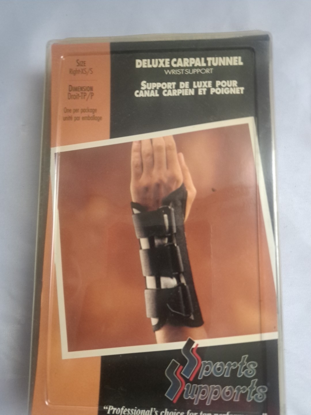 Sports Deluxe Carpal Tunnel Wrist Support Sleeve Right XS / S Arm * Ships Fast