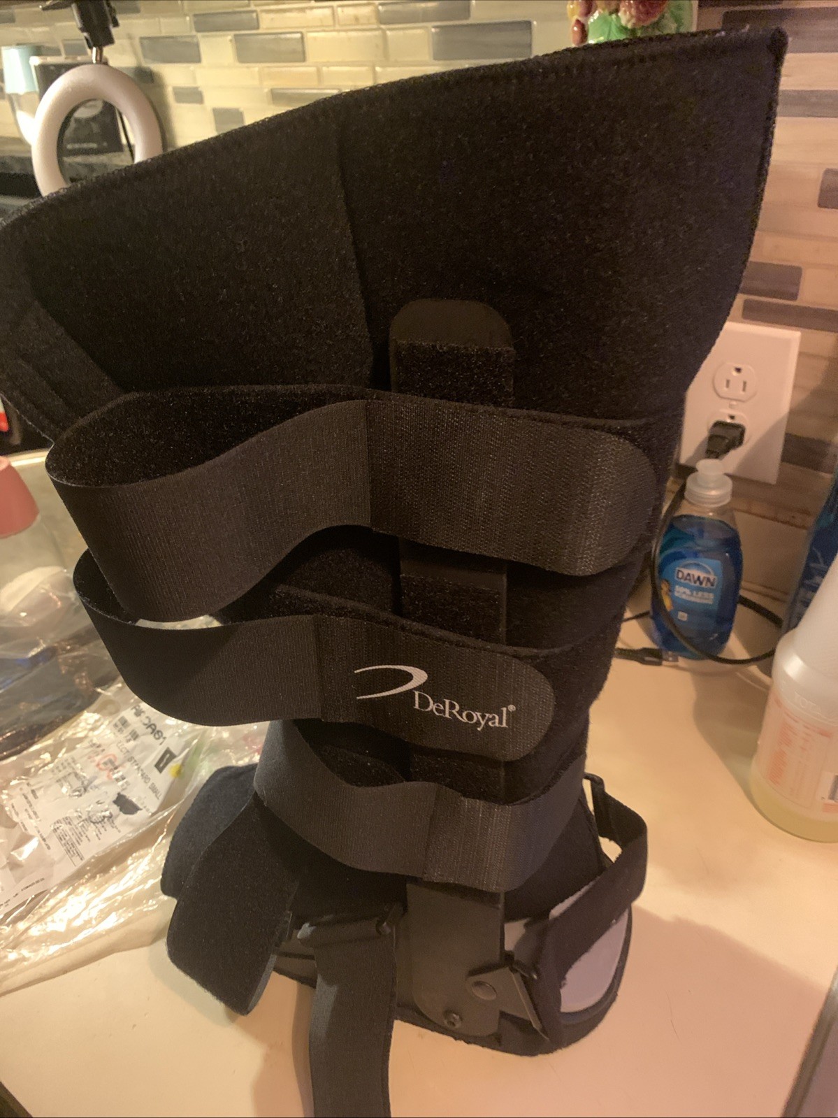 Aircast AirSelect Walker Brace Walking Boot Small. Black. New