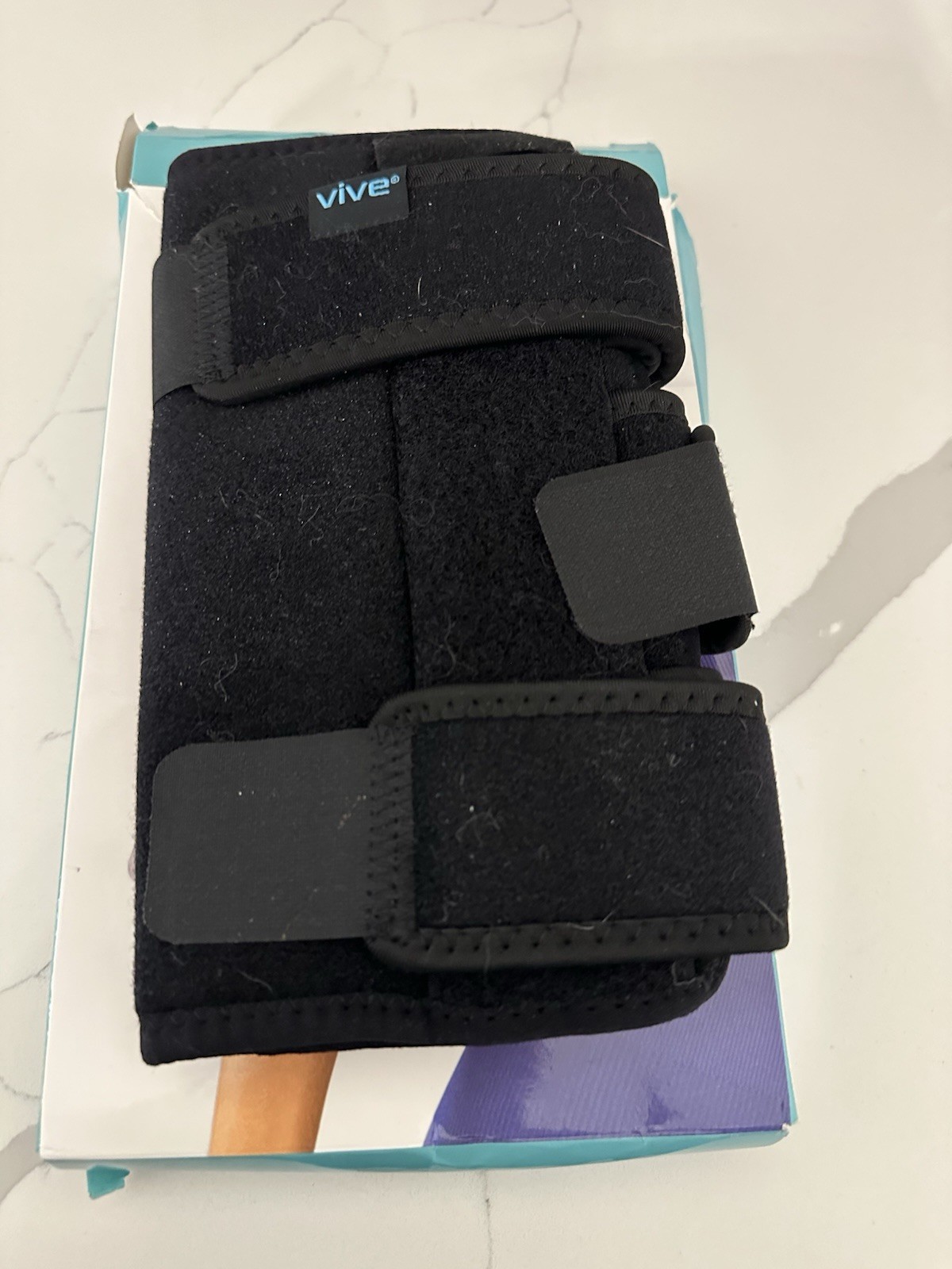 Vive Elbow Brace – Tennis Compression Sleeve, Tendonitis Support for Golfers