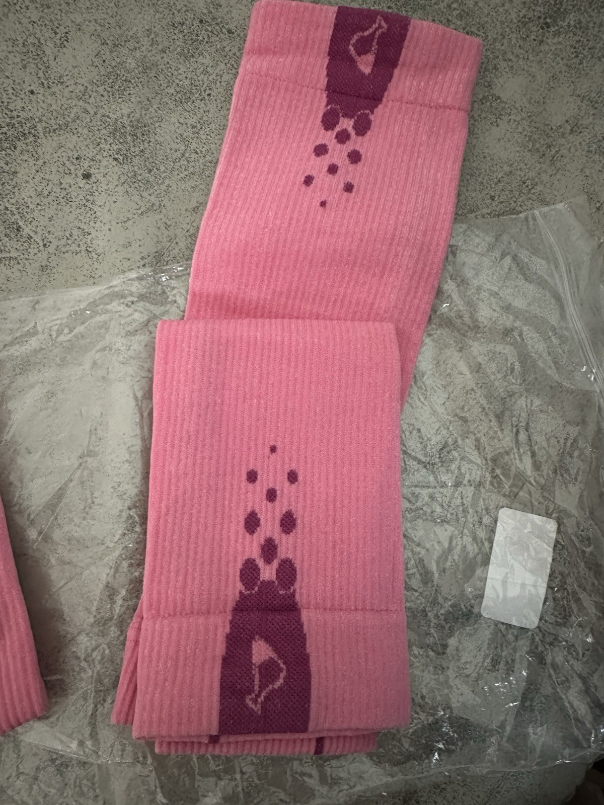Thirty48 compression sleeves pink Medium