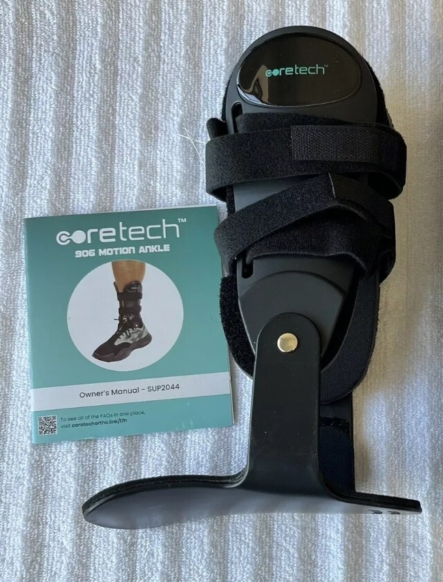New! Coretech 906 Motion Right Ankle Size Medium SUP2044BLKRM Vive Health