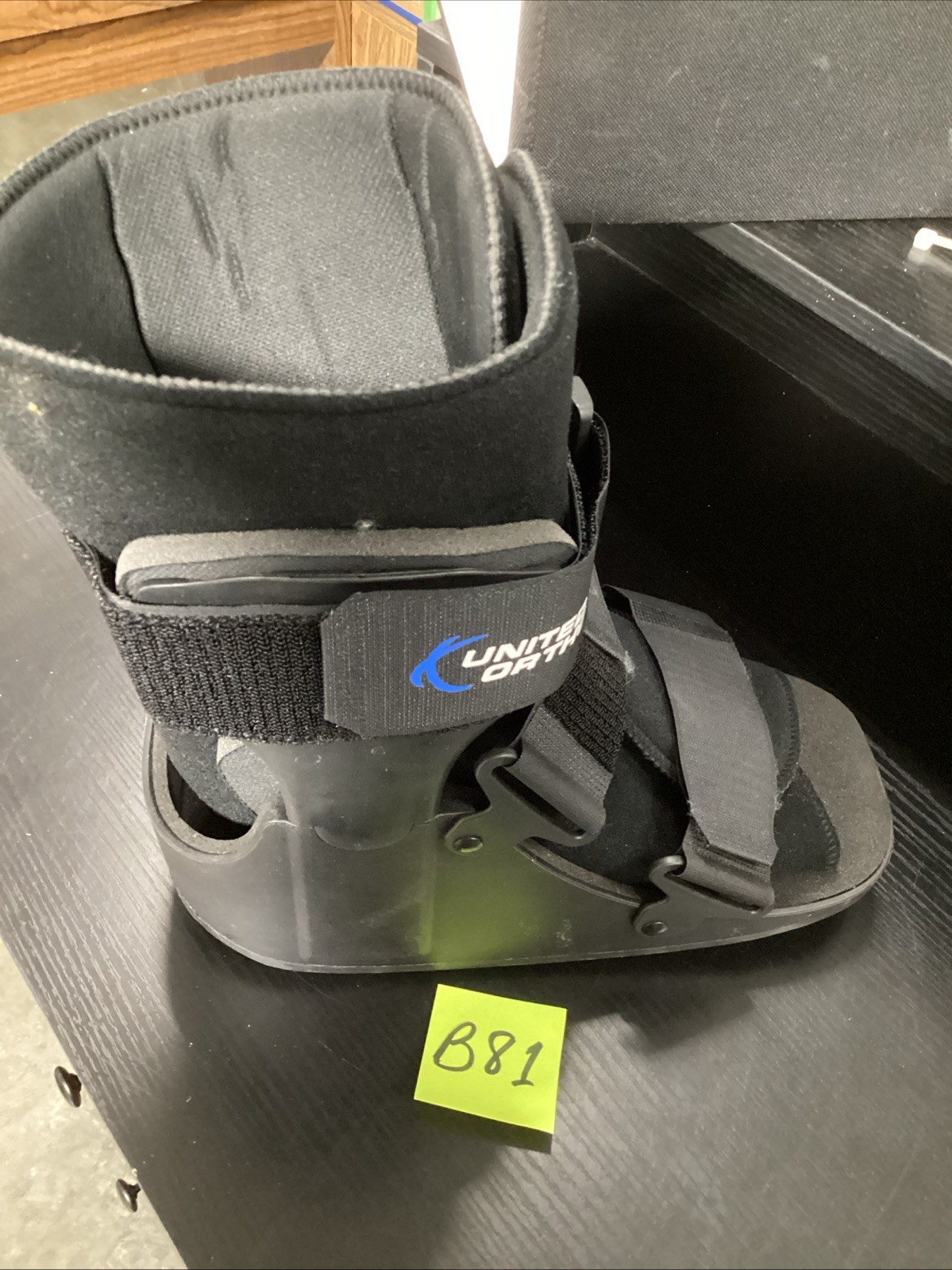 United Ortho Short Cam Walker Fracture Boot MEDIUM Black USED