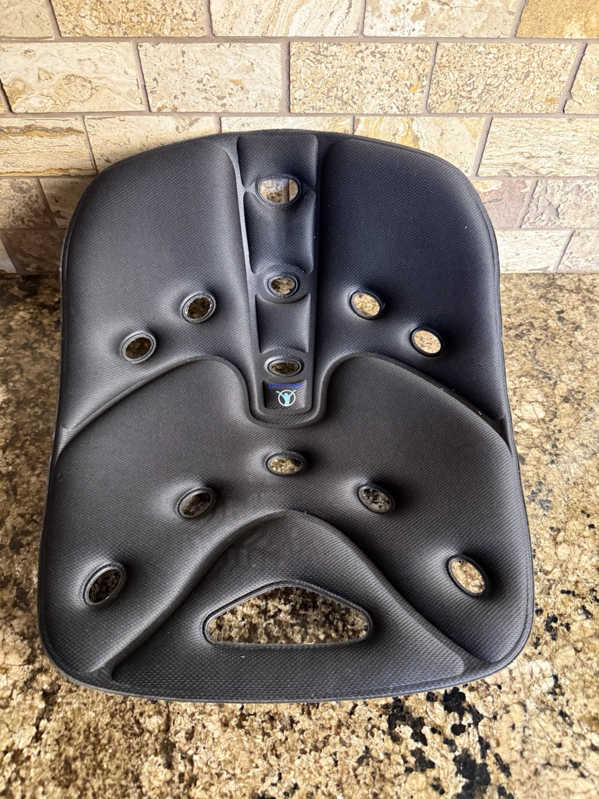 BackJoy SitSmart Core Lower Back Pain Relief Traction Posture Seat Black